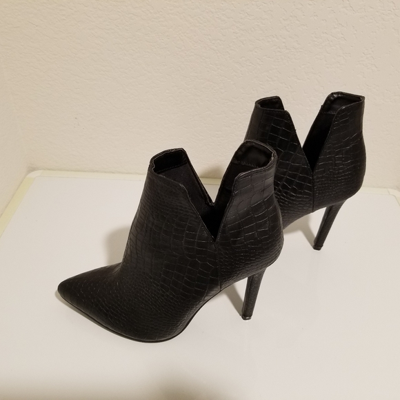 Pointed Toe 4.5" High Heel Ankle Boots - Snake skin Embossed Size 40 /US Sz 8 - Picture 6 of 12